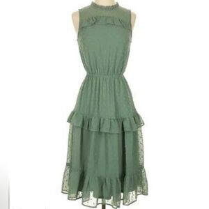 Chic Sleeveless Midi Dress in Forest Green